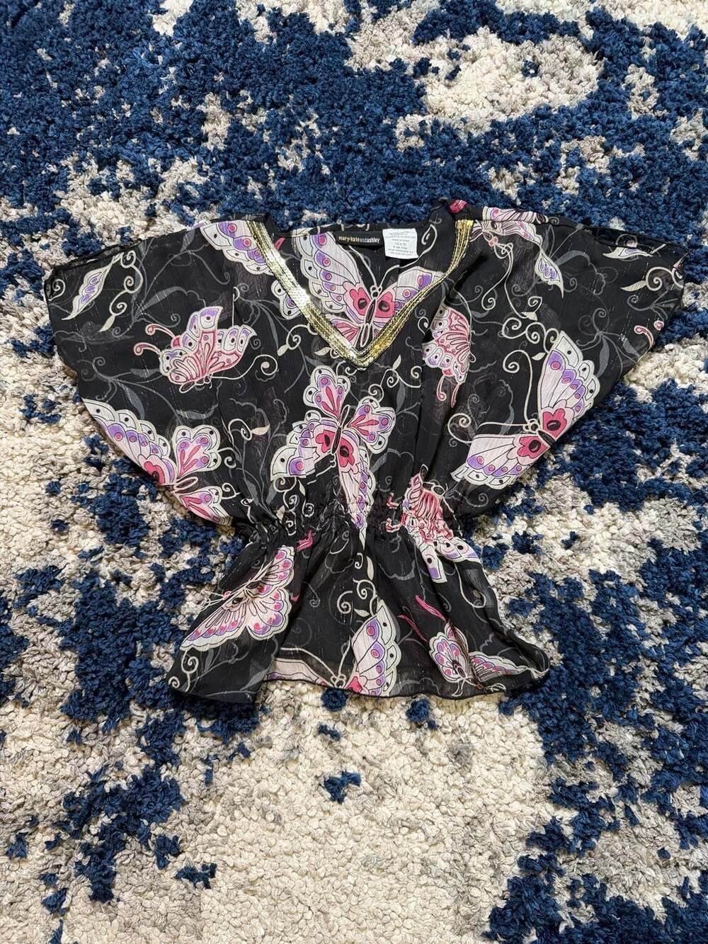 mary-kateandashley Butterfly Sequin V-Neck Top